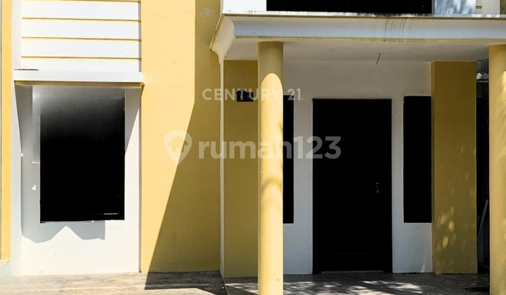 Rumah Siap Huni Di Perumahan The Castell Premium  1