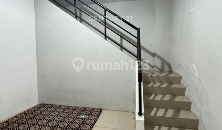 Easy Access, Smooth Business, Modern Shophouse in the Independent Area of Tallasa. 2