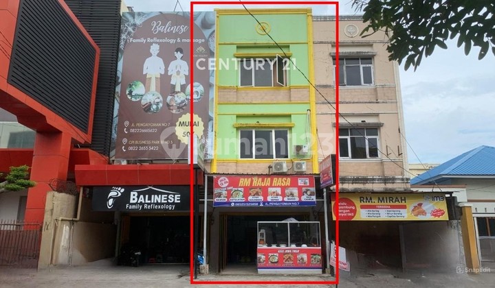 Strategic and Habitable Shophouse on Jalan Pengayoman Strategic and Habitable Shophouse on Jalan Pengayoman