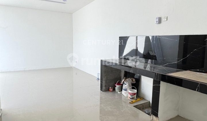 Ready-to-Occupy House in the Citraland Tallasa City Area