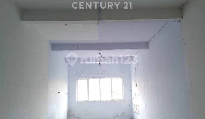 Shop House on Pengayoman Road Perfect for Your Business 2