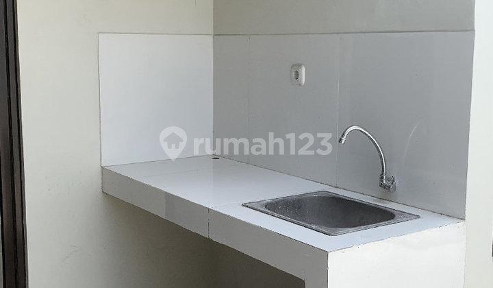 Rumah Posisi Sudut Kondisi Bagus Siap Huni 2