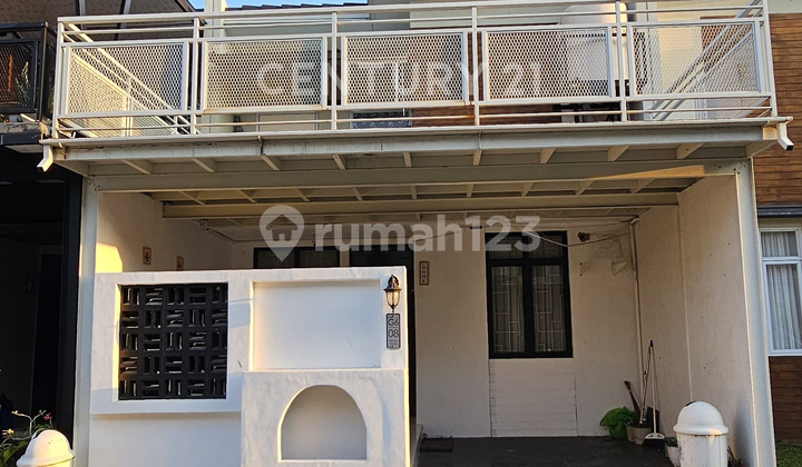 Rumah Royal Sentraland Cantik Estetik Mezzanine 