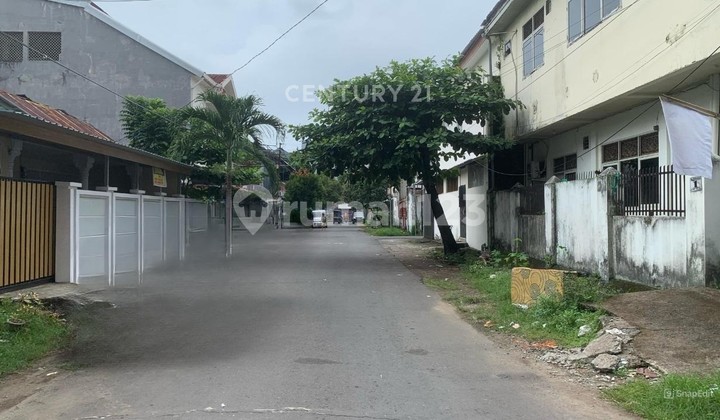 Rumah Strategis Dan Siap Huni Di Jalan Mangga 2
