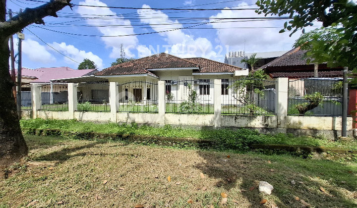 Rumah Luas 1000 Mtr2 di Tengah Kota Makassar Dekat Mall Nipah