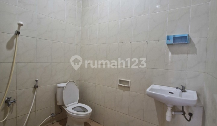 Ready-to-Use Wide Ruko in Hertasning Baru, Tun Abd Razak, Makassar Ready-to-Use Wide Ruko in Hertasning Baru, Tun Abd Razak, Makassar