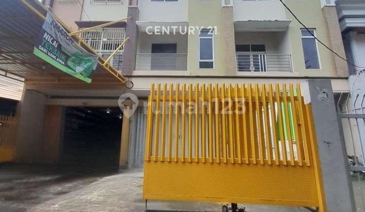 Ruko Poros Monginsidi Dekat Perkantoran dan Pusat Bisnis