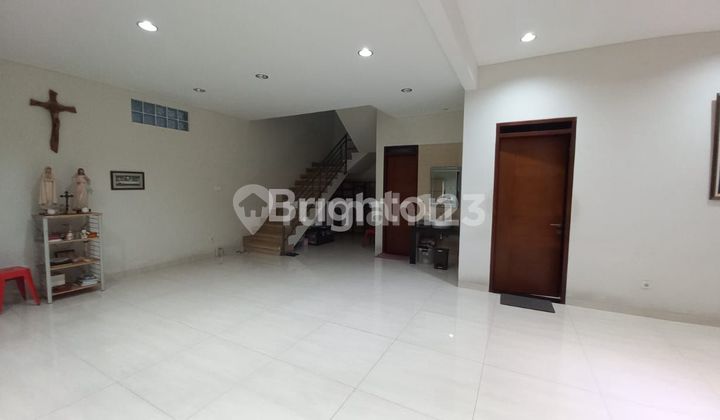 Rumah 2 Lantai Kokoh, Mewah, Nyaman TKI 2  2