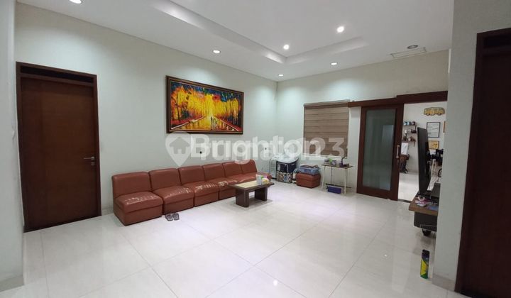 Rumah 2 Lantai Kokoh, Mewah, Nyaman TKI 2 Rumah 2 Lantai Kokoh, Mewah, Nyaman TKI 2