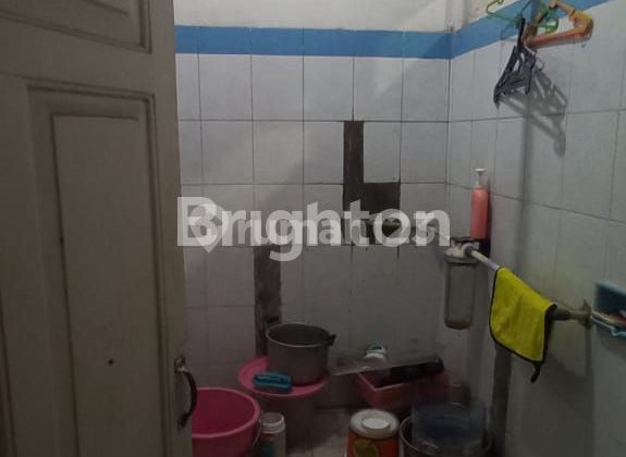 Warehouse Workshop in the center of Bandung, Sayap Jamika location. Warehouse Workshop in the center of Bandung, Sayap Jamika location.