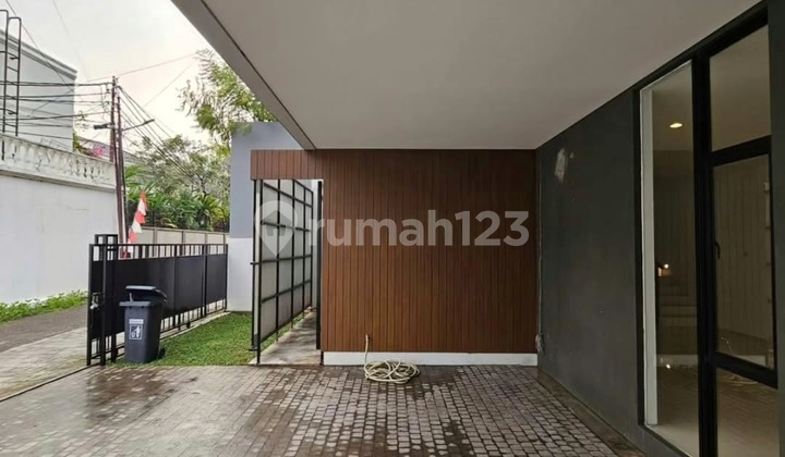 Rumah Minimalis Siap Huni di Cilandak Dekat Toll Andara / Tb Simatupang 2