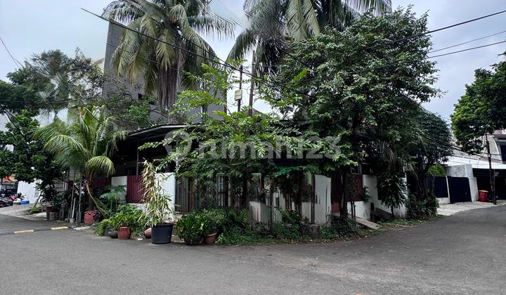Old House Commercial Land Area Calculation Suitable for Business Near Blok M 2
