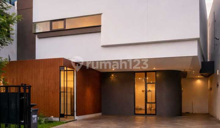 Rumah Minimalis Siap Huni di Cilandak Dekat Toll Andara / Tb Simatupang