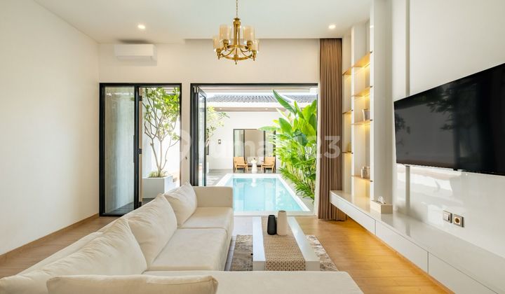 For Sale/rent Brand New Villa At Padonan Close To Berawa Canggu