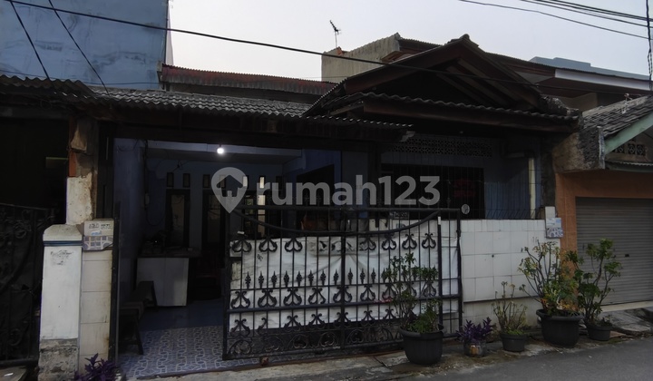 Rumah Lama Poris Indah Dekat Pasar Dekat Stasiun Rumah Lama Poris Indah Dekat Pasar Dekat Stasiun
