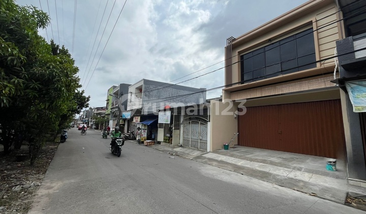 Poris Indah Ruko 6 Meters Wide Facing Main Road
