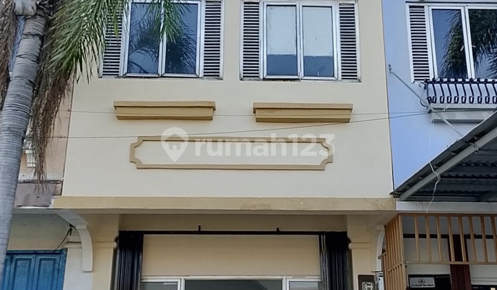 Santa Monica Baru Ruko Renovated Ready for Business