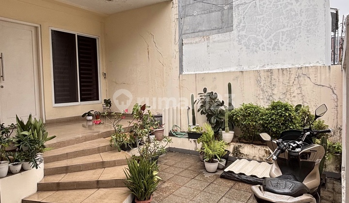 Rumah Petojo Sabangan Siap Huni Dekat Perkantoran