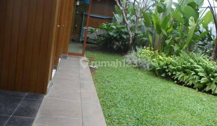 Tropical design house at jaya mandala patra kuningan  4