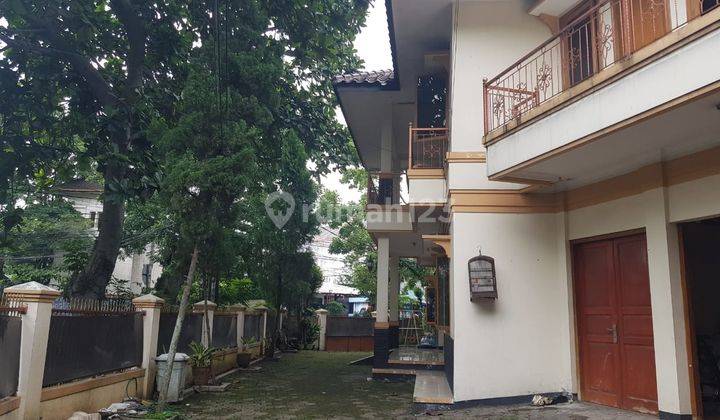 Rumah Keluarga Besar di Sayap Dago dekat Lapangan Gasibu Bandung 2