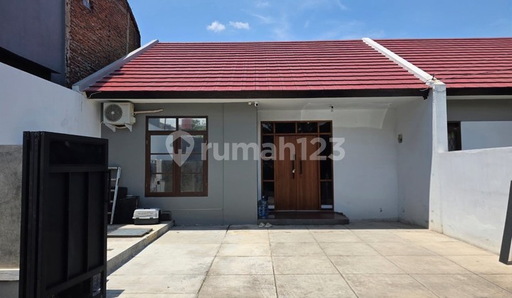 Rumah Cantik Bangunan Baru Dekat Puri Dago Antapani Bandung