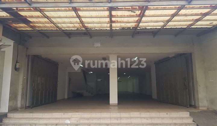 Large Shop House on Main Road Ahmad Yani Padasuka Bandung 2