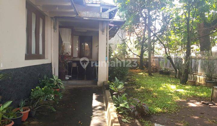 Rumah Belanda Posisi Hoek di Sayap Gatot Subroto Lengkong Bandung