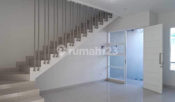 Dijual Rumah2 Lantai Taman Holis Indah 1 Bandung 1