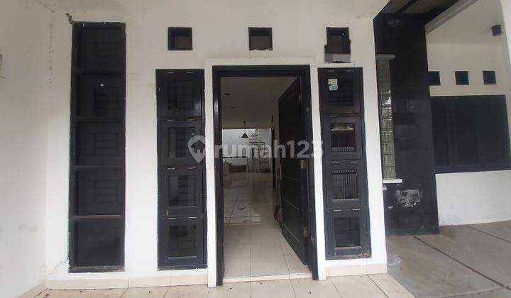  Dijual disewakan Rumah di Tki 3 Blok E kompleks Favorit  1