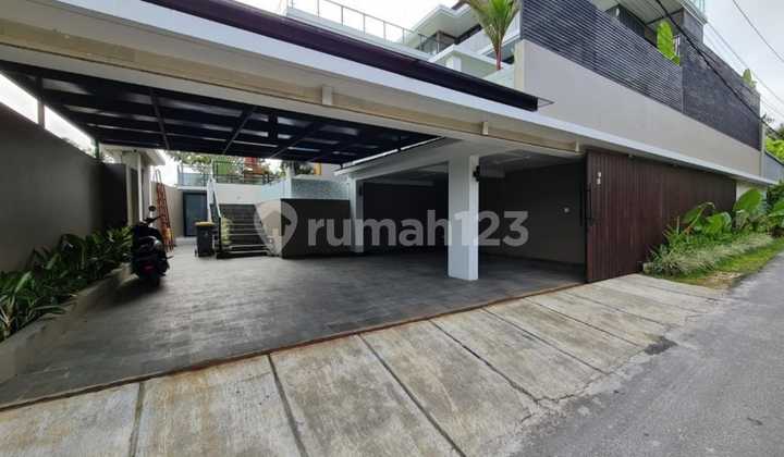 Villa Mewah Baru dengan Pemandangan Laut Penuh, Sunrise & Sunset