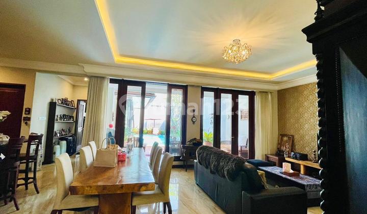 Jual Rumah Mewah Gegerkalong Ada Kolam Renang Jual Rumah Mewah Gegerkalong Ada Kolam Renang