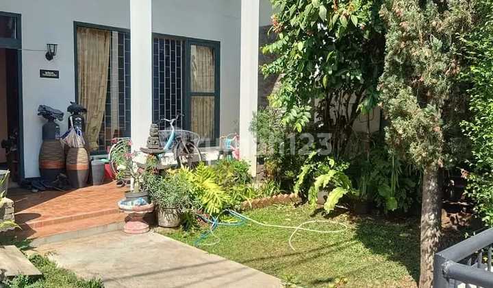 For Sale Luxurious Well-Maintained Ready-to-Occupy House in Sarijadi Baru Bandung 2