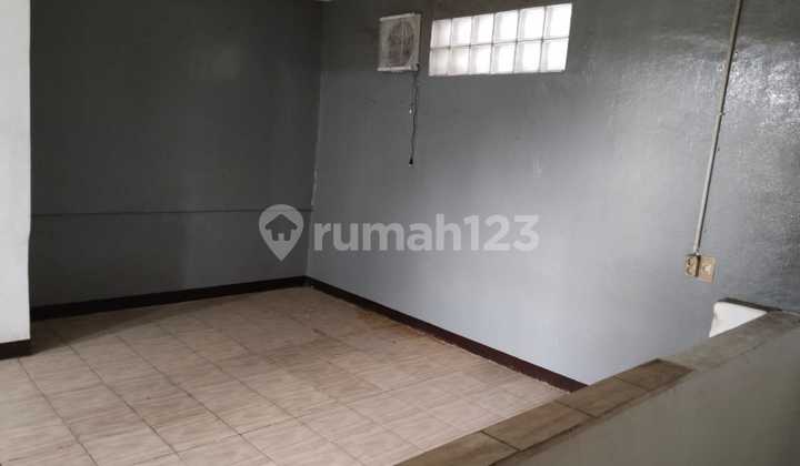 *For Sale* *Shop House on Main Road* *Jl Kebonjati* 2