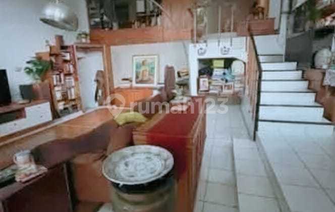 *For Sale House, Land Area Calculated, Main Road Frontage, Setiabudi Bandung* Close to UPI, Ledeng