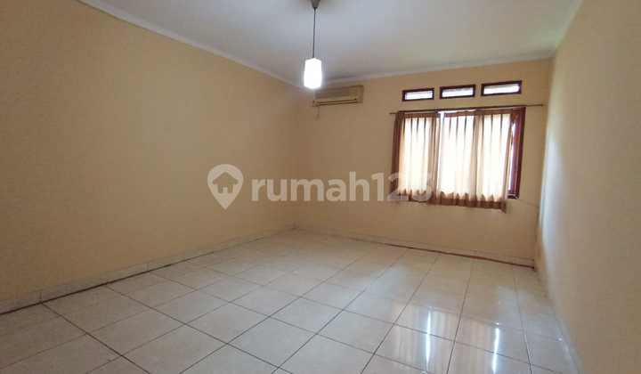 Dijual Rumah 2 Lantai Bagus Bangunan Unik dan Nyaman di Komplek Unpad Cigadung Bandung 2