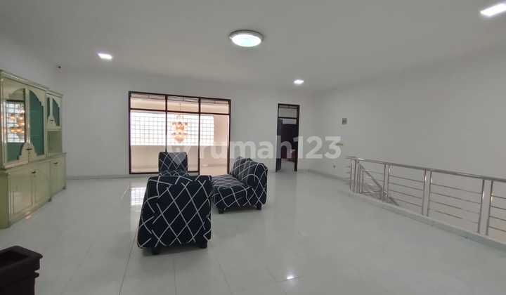For Sale Super Fast, Ready-to-Live Renovated Residence - Sakura 2