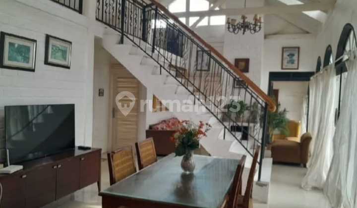 Sell Luxury House 2 Minutes to Lembang Square