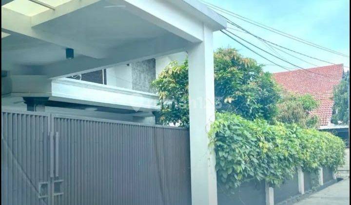 Rumah Hook Semi Furnished Bagus Terawat Di Batununggal Bandung 1