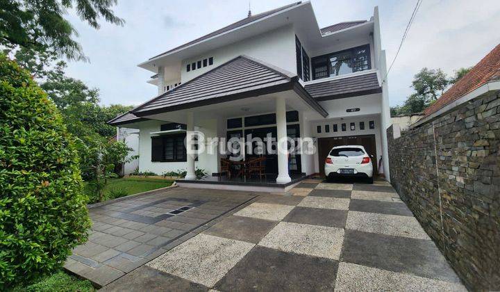 Rumah Mewah Full Furnish, Sangat Strategis Memiliki Nilai Bisnis Yg Tinggi di Sayap Jalan Riau Bandung 1