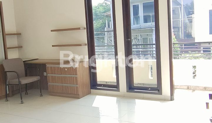 Rumah Bagus Terawat & Asri di Cigadung Dago Bandung Rumah Bagus Terawat & Asri di Cigadung Dago Bandung