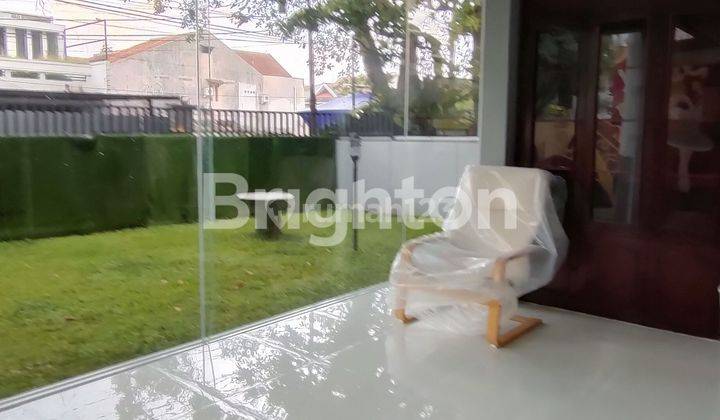 RUMAH BAGUS, TERAWAT & SIAP HUNI BISA UNTUK USAHA, KANTOR FULL FURNISHED DI SETRA SARI BANDUNG 1
