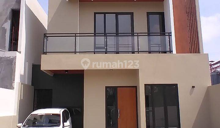 Rumah 2 Lantai Baru SHM Dekat Kampus Uns Solo 2