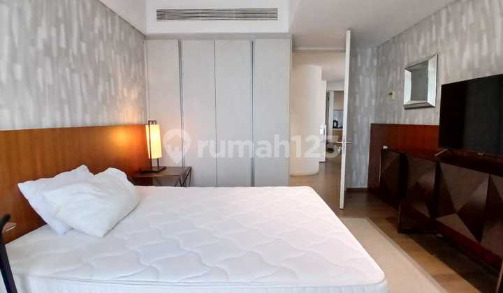 For Rent - Verde One - 3 Bedrooms - 190 Square Meters - Only Rp 37 Million / Month