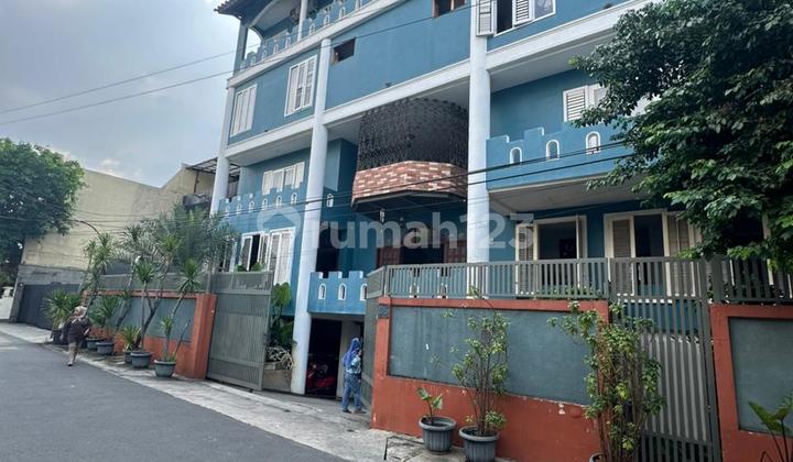 DIJUAL KOST EKSLUSIVE DI ARTERI PONDOK INDAH - JAKSEL