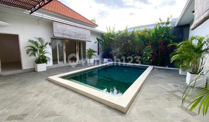 Villa Baru Modern di Umalas – 3 Kamar Tidur, Desain Elegan & Lokasi Strategis