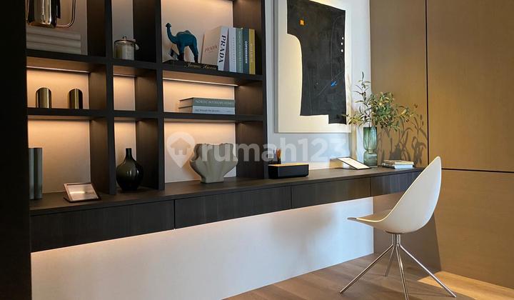 Luxury Apartment Regen Residences - 3 BR - Fully Furnished - 251 sqm 