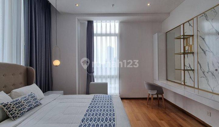 Dijual Atau Disewakan Apartement Senopati Suites 3BR Semi Furnished di Senopati Jakarta Selatan 1