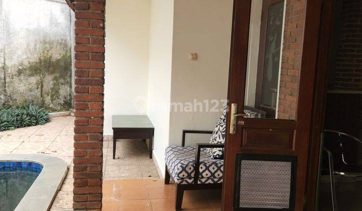 Dijual Rumah Bagus Posisi Hoek Pertigaan di Bintaro Sektor 9 2