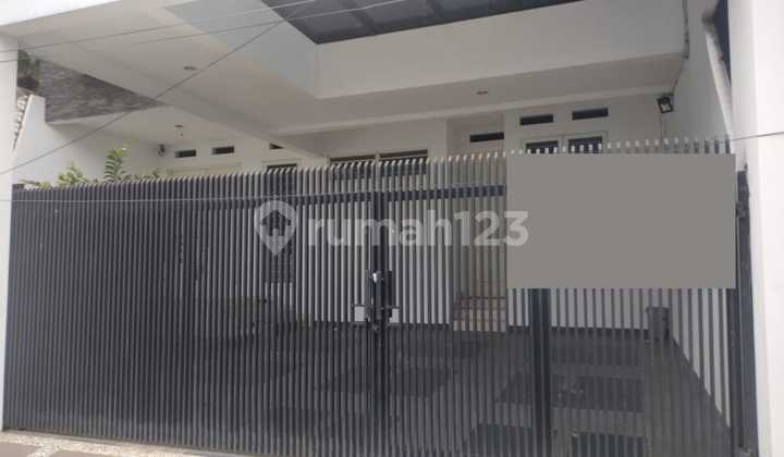 Rumah 2 Lantai Modern Minimalis Semi Furnished Area Cipete Citos  2