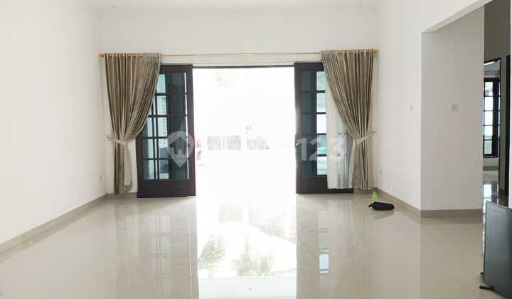 Rented House in Expart Area, Well Renovated in Cipete 2